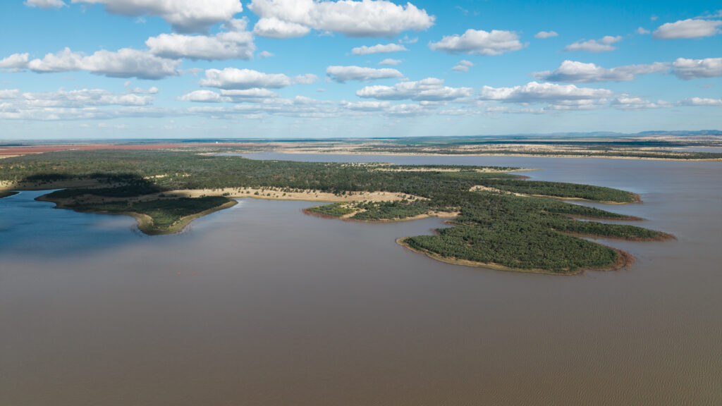 Zoomed out photo ofFairbairn Dam